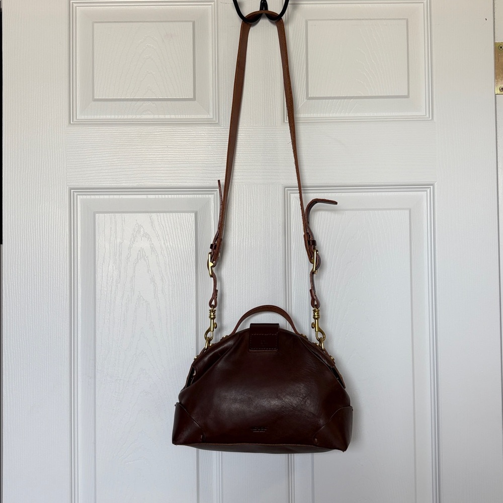 Old Trend Gypsy Soul Leather Crossbody Bag - Picture 7 of 17